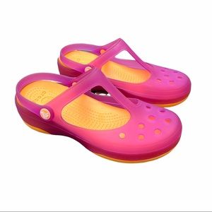 CROCS women’s size 7 Carlie Mary Jane sandals